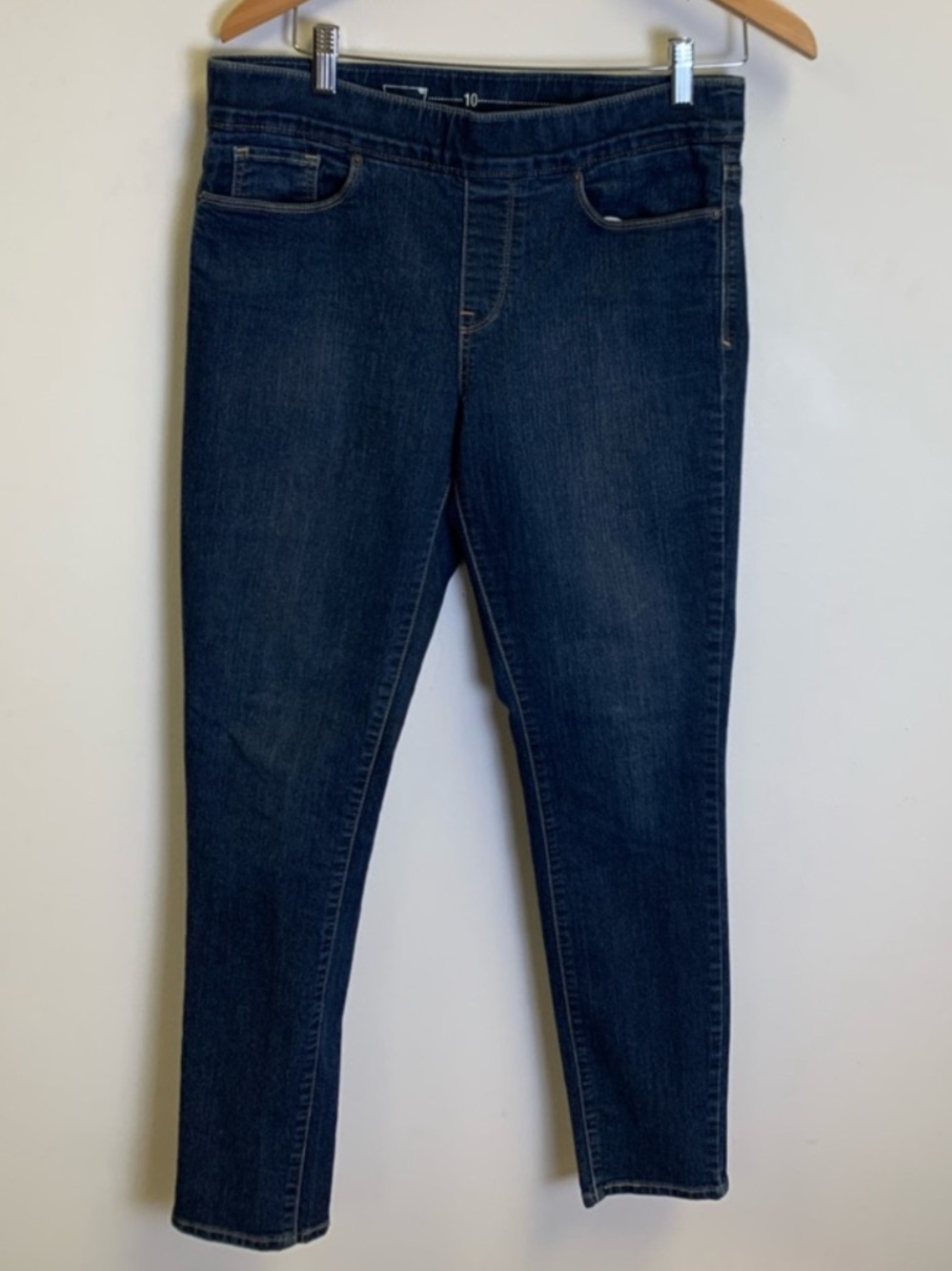 Levi’s Slim High-Rise Skinny Jeans in Dark Blue